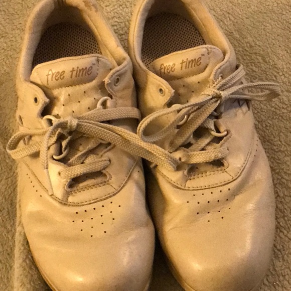 SAS 8m beige shoes - Picture 2 of 3